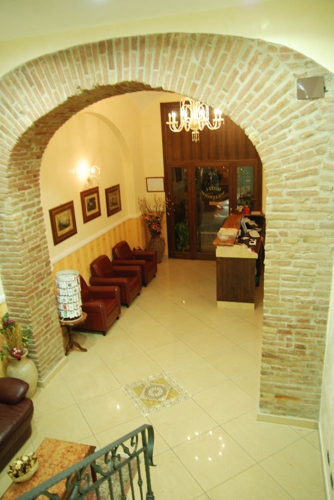 Hollywood Hotel Rom