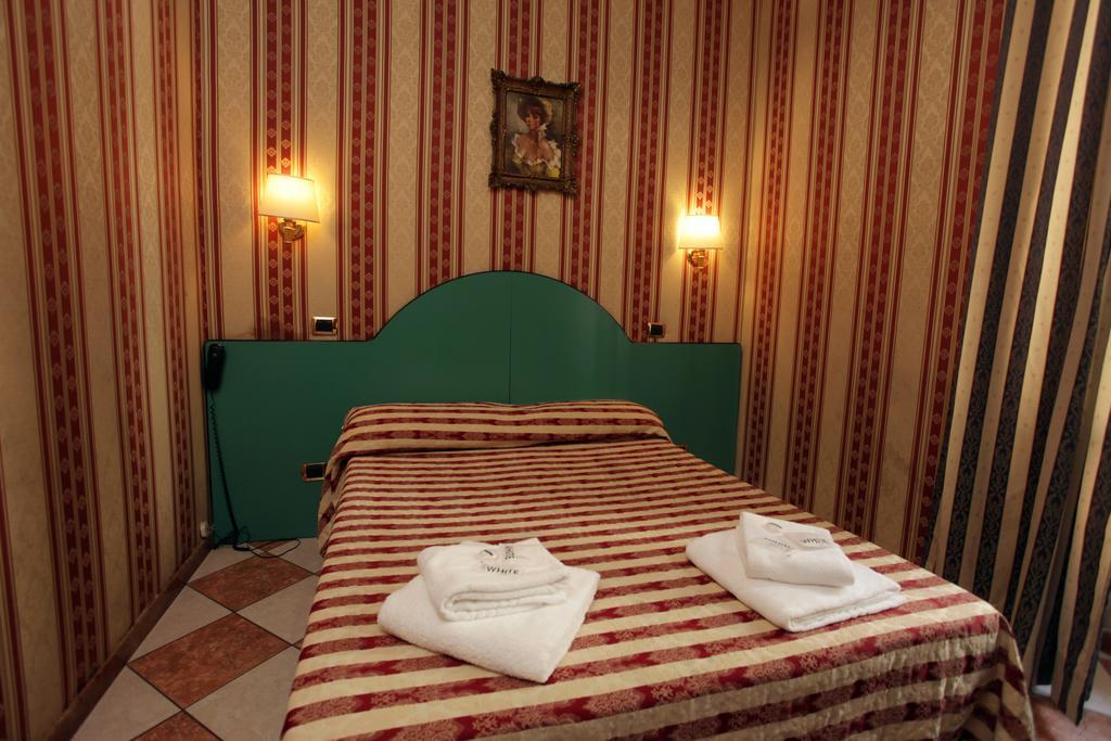 Hotel Hollywood 2*