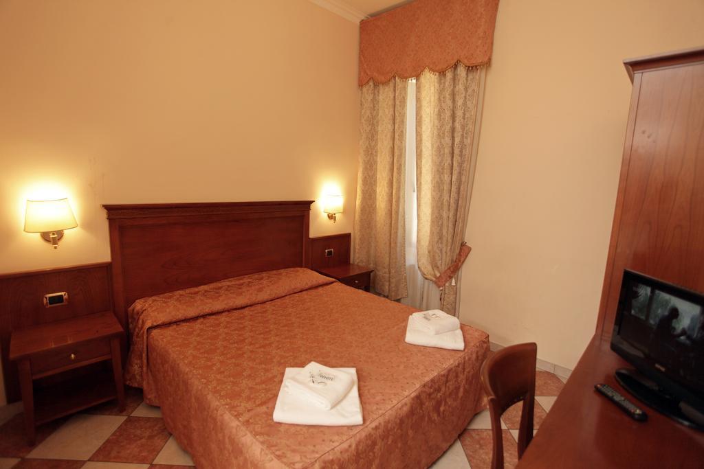 Hollywood Hotel Roma